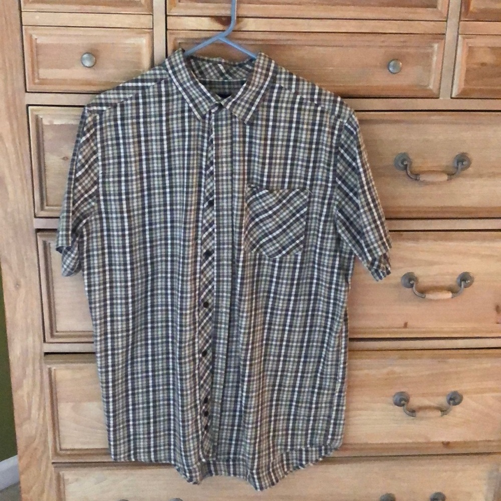 Hurley short sleeve Medium